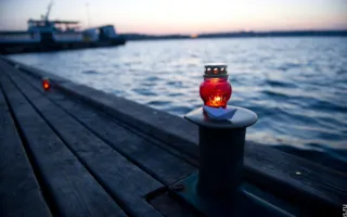 22 июня на Графской пристани в Севастополе запускали кораблики мечты