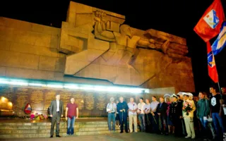 22 июня на Графской пристани в Севастополе запускали кораблики мечты