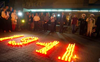 22 июня на Графской пристани в Севастополе запускали кораблики мечты