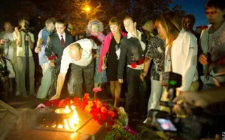 22 июня на Графской пристани в Севастополе запускали кораблики мечты