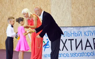 В Севастополе стартовал фестиваль по бальным танцам «Крымский танцевальный трофей-2013»