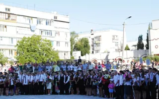 «Ночные волки» поздравили севастопольских школьников с Днём знаний
