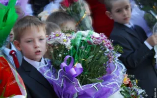 «Ночные волки» поздравили севастопольских школьников с Днём знаний