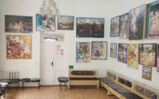 Творческий дуэт Анжелы Моисеенко и Всеволода Сухоруких на их совместной выставке