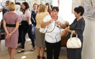 В Севастополе открылась выставка батика «Шелковый бриз»