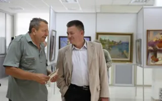В галерее «Южный Эрмитаж» открылась самая масштабная сборная выставка художников Севастополя
