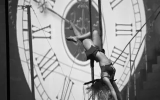 Пол-дэнс шоу «Pole Art Show: За 80 дней до конца света» в Севастополе