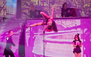 Пол-дэнс шоу «Pole Art Show: За 80 дней до конца света» в Севастополе