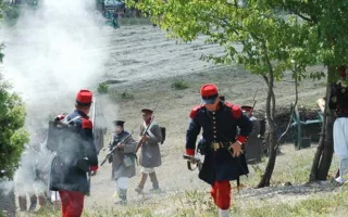 159 лет спустя реконструкторы повторили один из эпизодов Крымской войны — Балаклавское сражение