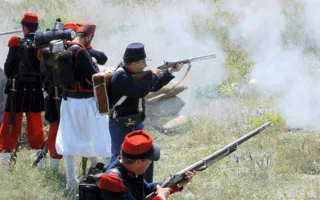 159 лет спустя реконструкторы повторили один из эпизодов Крымской войны — Балаклавское сражение