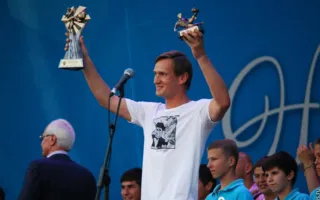 С днем рождения ФК «Севастополь» поздравили звёзды российской и украинской эстрады