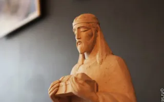 В Севастополе открылась персональная выставка киевского скульптора Алексея Леонова
