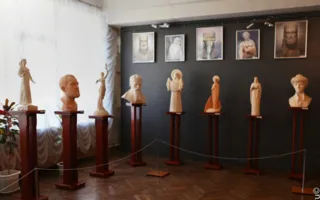 В Севастополе открылась персональная выставка киевского скульптора Алексея Леонова