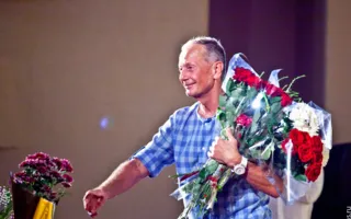 В Севастополе со «смехом сквозь хохот» выступил Михаил Задорнов