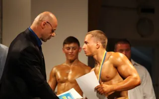 В Севастополе состоялся чемпионат города по бодибилдингу и бикини 2012. Часть первая. Мужчины