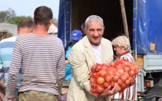 Народное гуляние по случаю трех праздников: Покрова Пресвятой Богородицы, Дня украинского казачества и Дня урожая