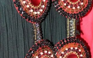 В Севастопольском художественном музее открылась выставка декоративно-прикладного искусства «Искусство рядом»