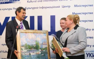 На персональной выставке художник Александр Шадрин представил свои лучшие картины