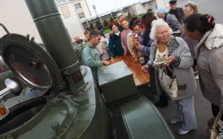 Солдаты Народной войны предстали перед посетителями 35-ой Береговой батареи на одноименной фотовыставке