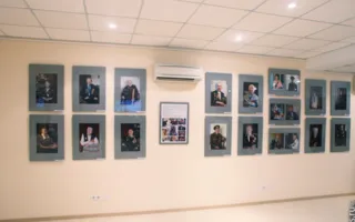 Солдаты Народной войны предстали перед посетителями 35-ой Береговой батареи на одноименной фотовыставке