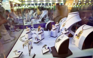 Выставка изделий ювелирного дома Violet в рамках Дней круизной моды Crimean Fashion Days