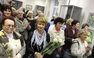 Авторская выставка картин, иллюстраций и предметов декоративно-прикладного искусства «Aqua terra» в Доме Москвы