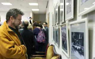 Авторская выставка картин, иллюстраций и предметов декоративно-прикладного искусства «Aqua terra» в Доме Москвы