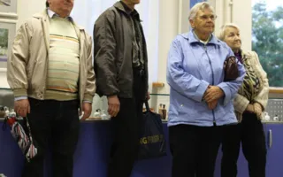 Авторская выставка картин, иллюстраций и предметов декоративно-прикладного искусства «Aqua terra» в Доме Москвы