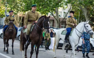 В Севастополе состоялся парад униформистов