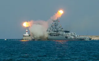 В Севастополе отметили День военно-морского флота. Фоторепортаж