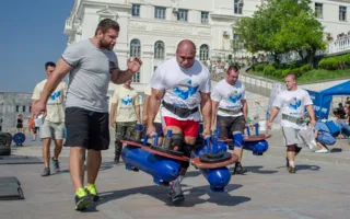 В Севастополе состоялся очередной этап турнира среди силачей