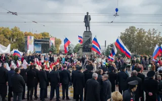 Севастополь праздничным шествием отметил День народного единства