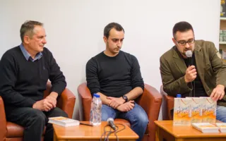 В «Атриуме» представили сборник рассказов «Крым, я люблю тебя!»