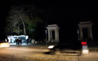 Игра теней ночного Севастополя. Фоторепортаж
