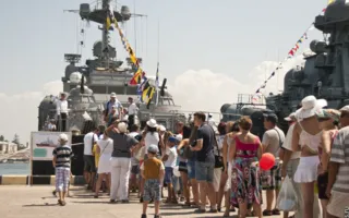 Выставка военной техники ко Дню Флота в Севастополе
