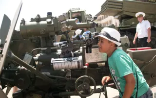 Выставка военной техники ко Дню Флота в Севастополе