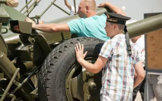 Выставка военной техники ко Дню Флота в Севастополе