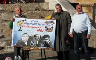 Игра хулиганов, в которую играют джентльмены: в Севастополе разыграли Кубок поколений по регби