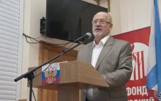 Стихотворения, полные тонкой иронии, юмора и правды жизни можно было услышать на поэтической встрече с Андреем Соболевым