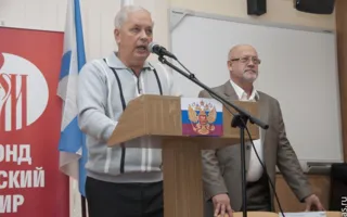 Стихотворения, полные тонкой иронии, юмора и правды жизни можно было услышать на поэтической встрече с Андреем Соболевым