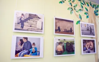 Севастопольские фотографы представили выставку жанровых снимков «Взгляд со стороны»