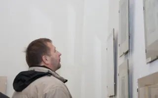 В Севастопольском художественном музее открылась выставка к 75-летию художника и скульптора Вячеслава Яковлева