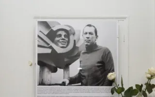 В Севастопольском художественном музее открылась выставка к 75-летию художника и скульптора Вячеслава Яковлева