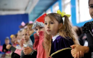Юные гимнастки устроили новогодний праздник красоты и грации