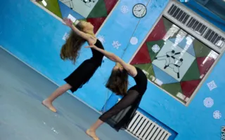 Юные гимнастки устроили новогодний праздник красоты и грации
