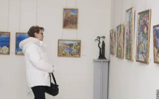 В галерее «Южный Эрмитаж» открылась новогодняя выставка картин молодых художников «Новогоднее настроение»
