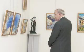 В галерее «Южный Эрмитаж» открылась новогодняя выставка картин молодых художников «Новогоднее настроение»