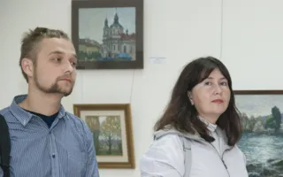 В галерее «Южный Эрмитаж» открылась новогодняя выставка картин молодых художников «Новогоднее настроение»