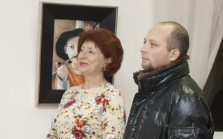 Гармоничное сочетание музыки и живописи можно было прочувствовать на выставке-концерте «Поющие картины»