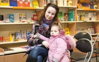 В «Атриуме» открылась выставка спонтанной живописи американского художника и музыканта Джейка Белла